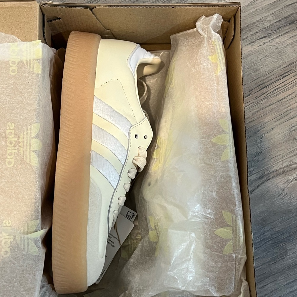 Adidas Samba W Cream Sneakers - Picture 2 of 4
